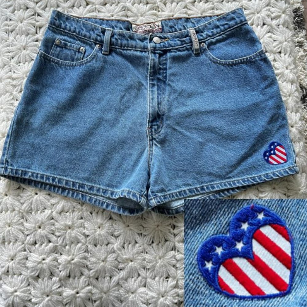 SASSON Vintage Heart Shaped Stars and Stripes Flag  High Waisted Jean Shorts